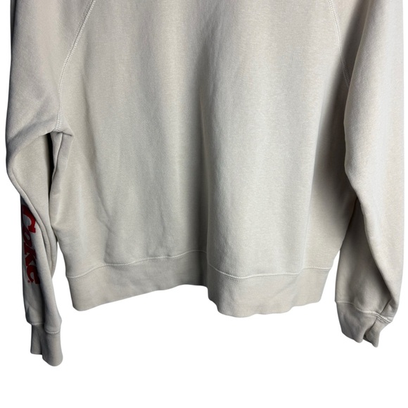Wildfox x Coca-Cola Polar Bear Sweatshirt Beige Graphic Pullover Size Small - Picture 7 of 9